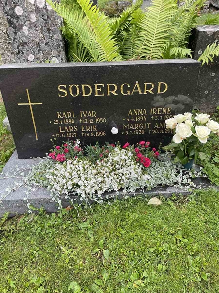 Hautatunnus: N 4 4   635a