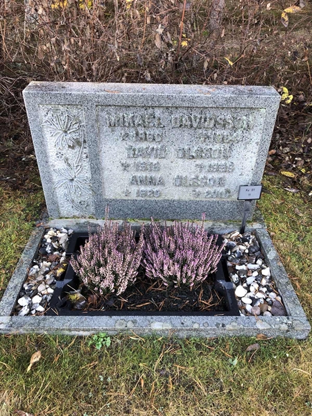 Grave number: 1 B1    11
