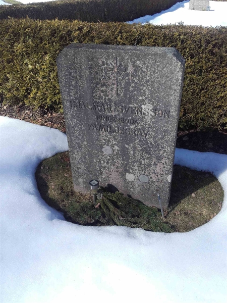 Grave number: KA 01    27