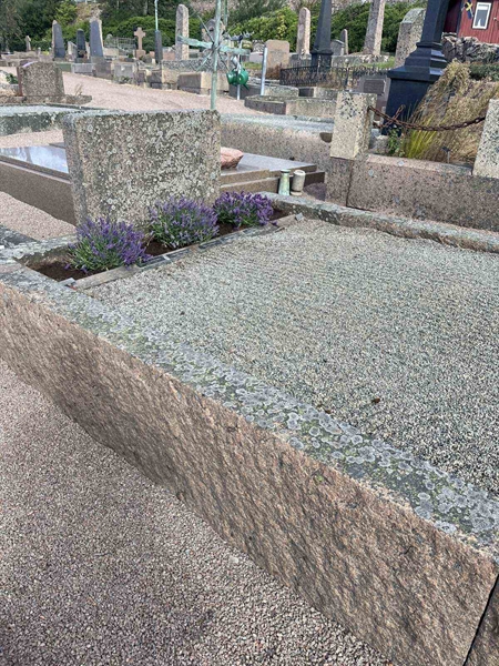 Gravnummer: 2   844-845