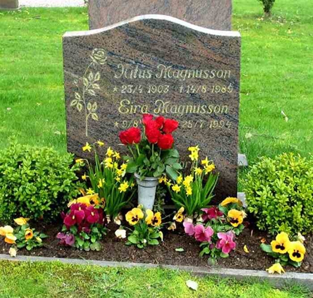 Grave number: SN K    56