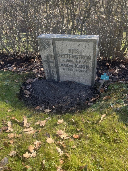 Grave number: 1 3 F1 86