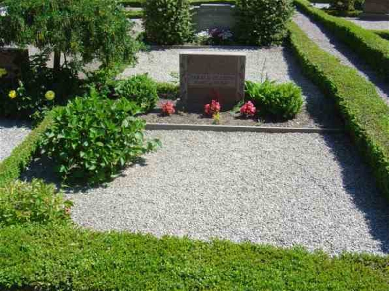Grave number: Bo A    94-95