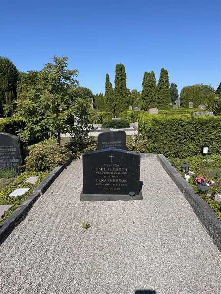 Grave number: NK IV   203b