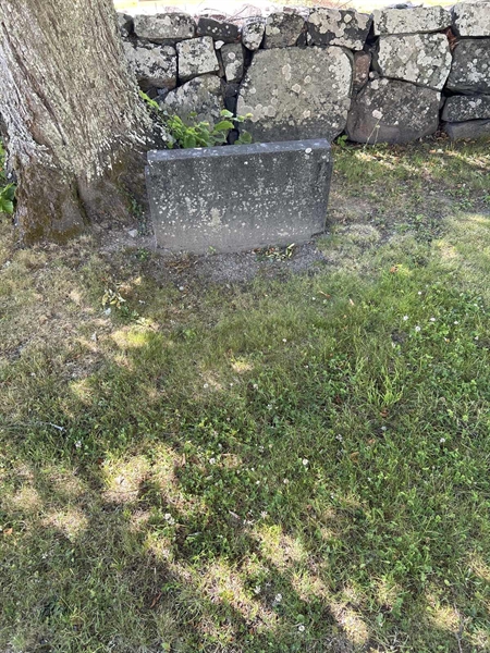 Grave number: 2 G  609-610