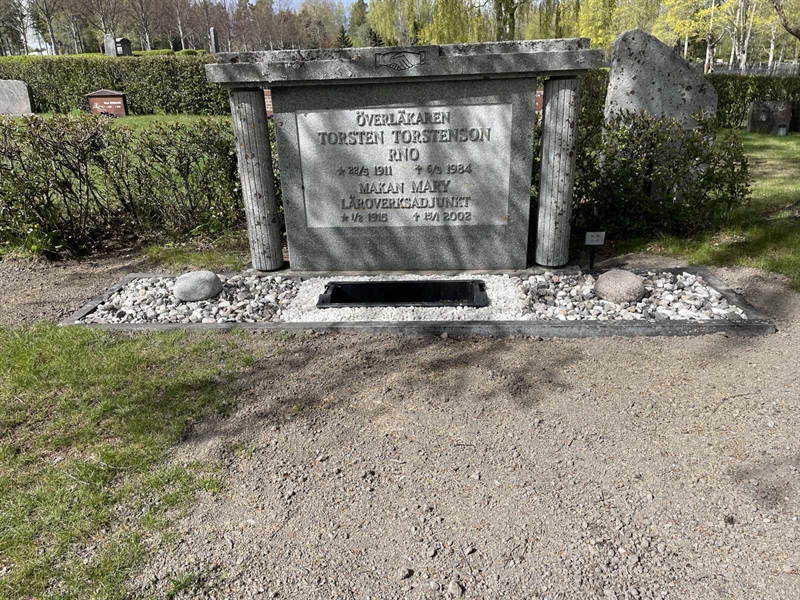 Grave number: 1 Q1    12-13