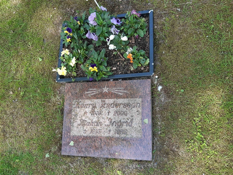 Grave number: KA 16    12