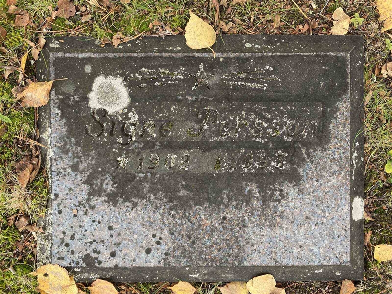 Grave number: 1 23      2