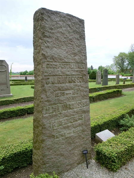 Grave number: KÄ A 132-135