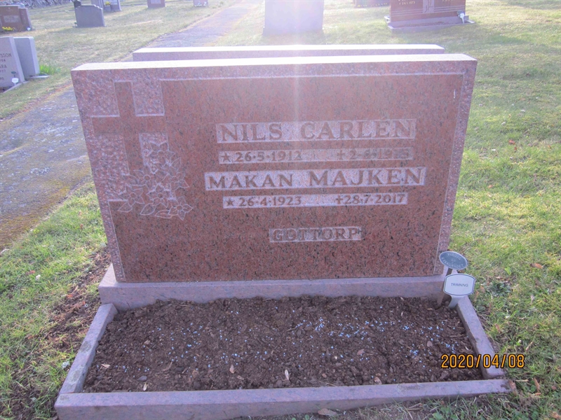 Grave number: 02 J    9