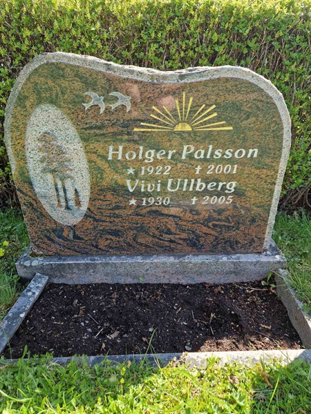 Grave number: 501 17 3192-3194