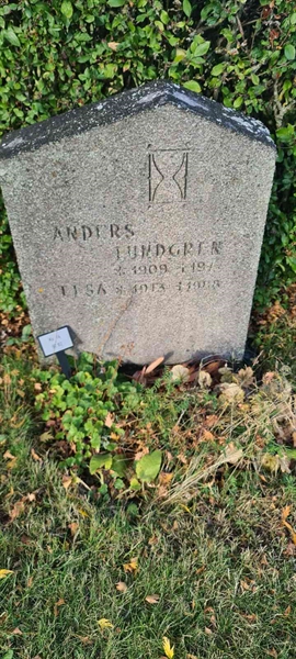 Grave number: M 14   91, 92