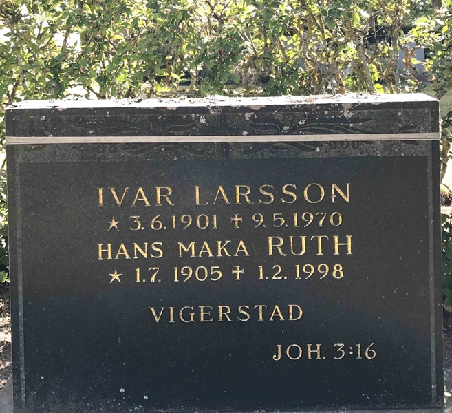 Grave number: KÄÖ A   321, 322