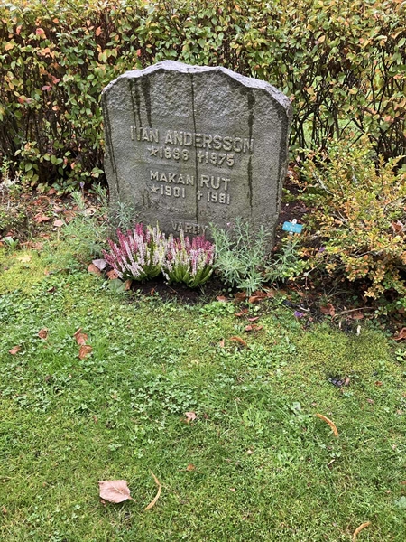 Hautatunnus: 2 N 339-340
