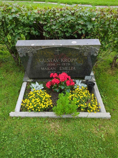 Grave number: 1 25    73-74