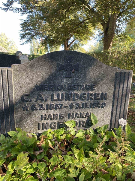 Grave number: 1 P    76