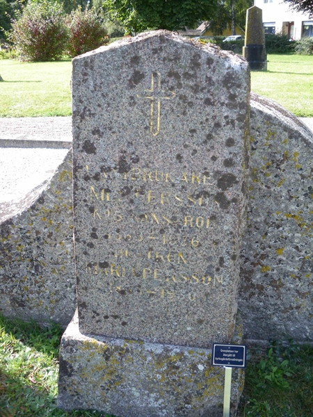 Grave number: NSK 05     8