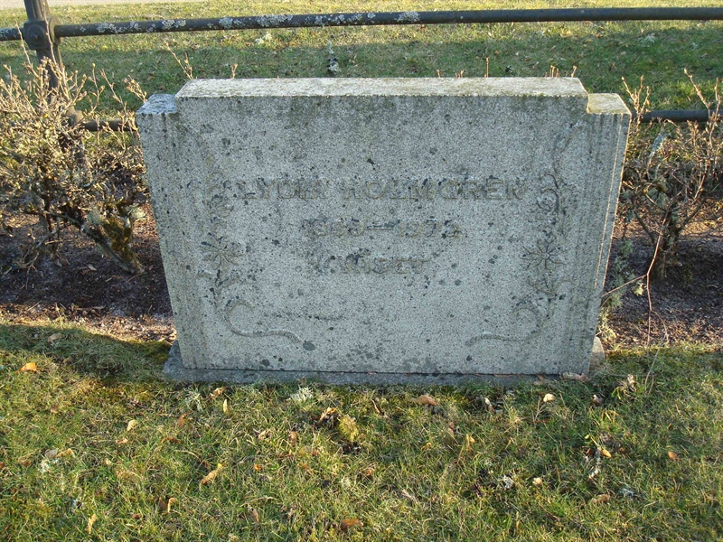 Grave number: KU 02    14, 15
