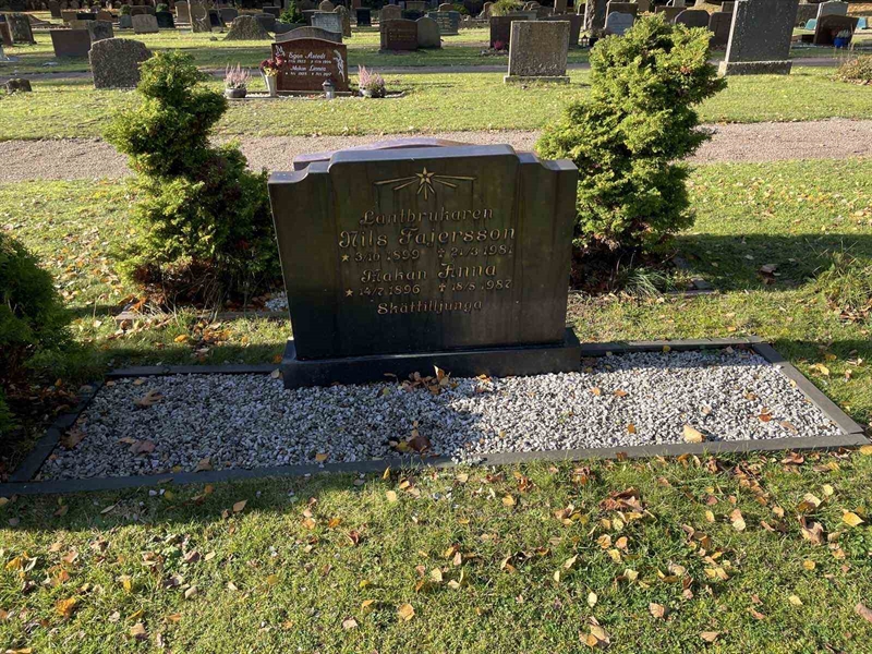 Grave number: VV 5   440, 441