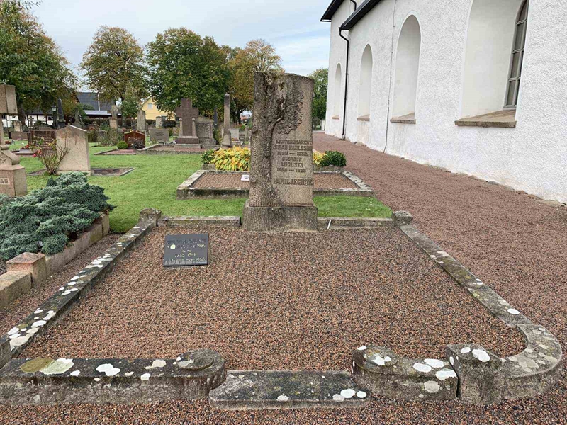 Grave number: SÖ C     1, 2, 3