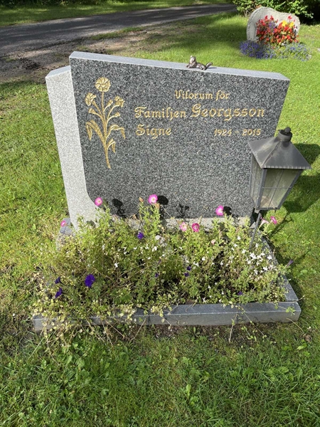 Grave number: 5 08   884-885