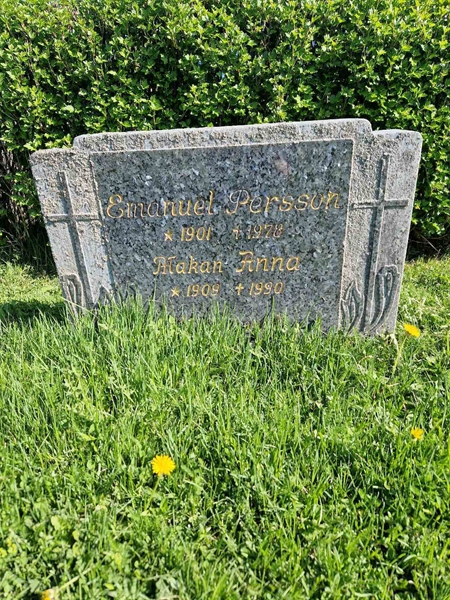 Grave number: 501 24 4877-4878