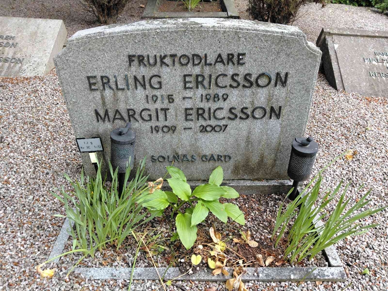 Grave number: FJ G 3E     1-12