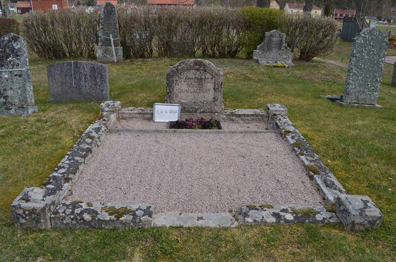 Grave number: LG G    67, 68