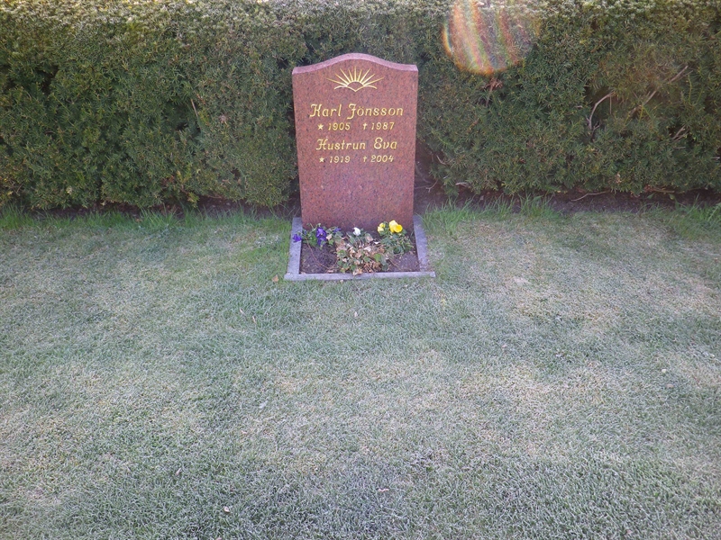 Grave number: OS ÖK   700, 701