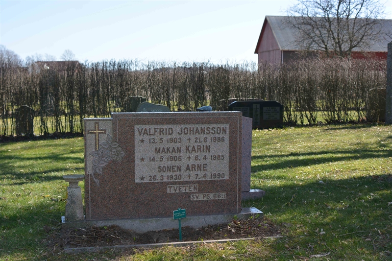 Grave number: B1 8   153, 154, 155