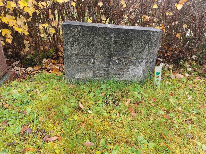 Grave number: RG C    61