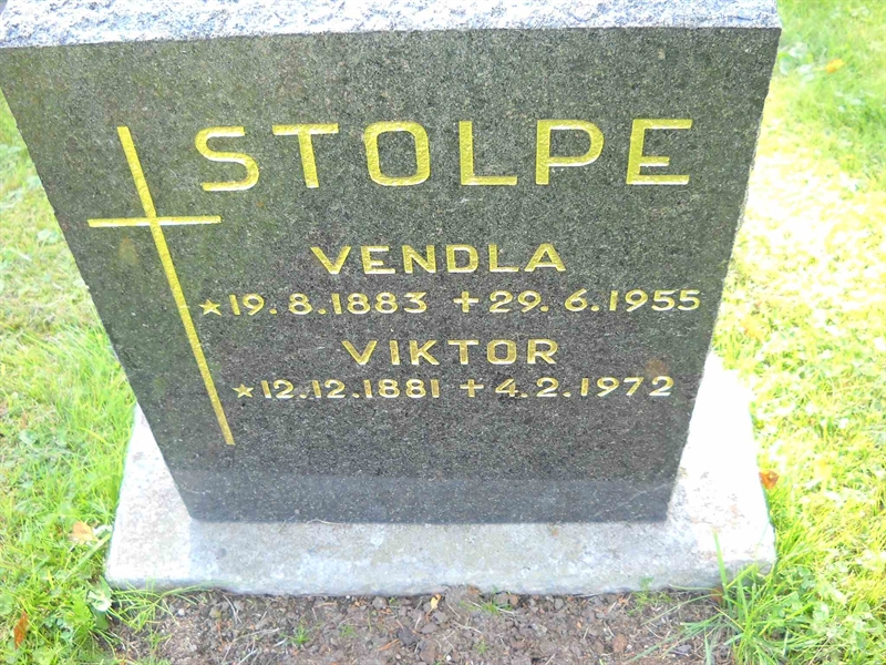 Grave number: 3 MB 17 62-63