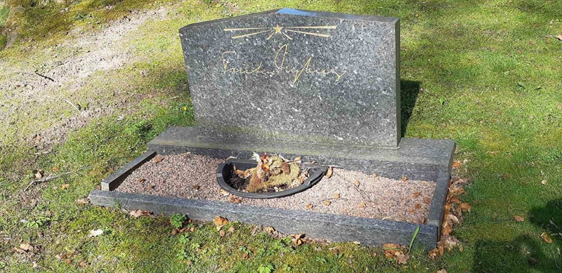 Grave number: 01  3477