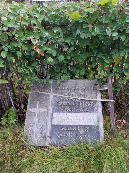 Gravnummer: NK F A   152