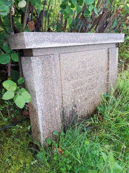 Gravnummer: NK F A   223