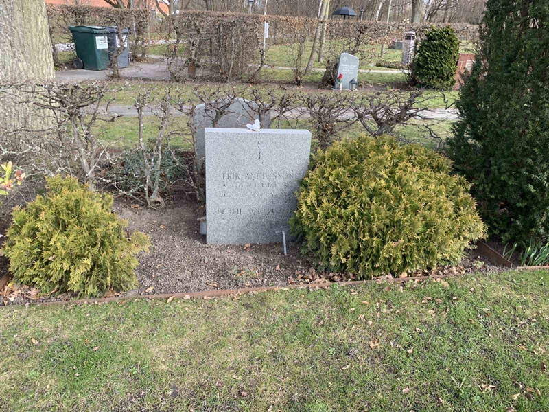 Grave number: NK XI    57