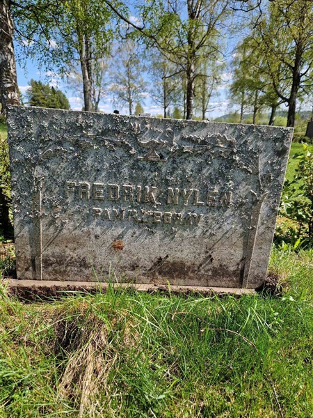 Grave number: 501 19 3768-3770