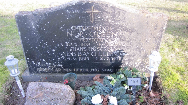 Grave number: KG C   159, 160