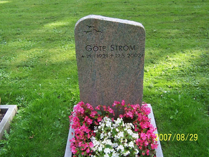 Grave number: 1 3 U3    52