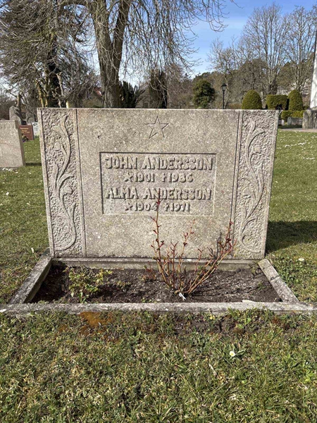 Gravnummer: LI   156