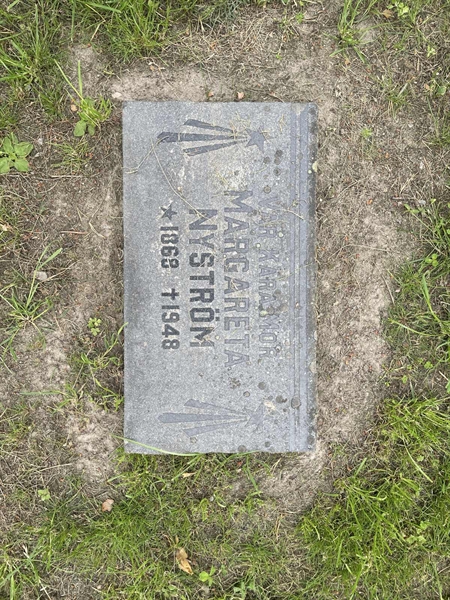 Grave number: 001 1 8  4814