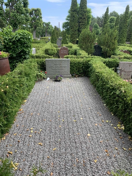 Grave number: NK VI     1