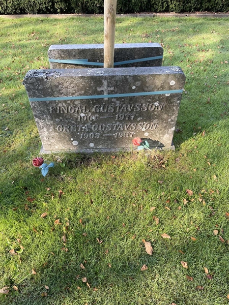 Grave number: 3 GK   049, 050