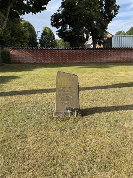 Grave number: BR E     7