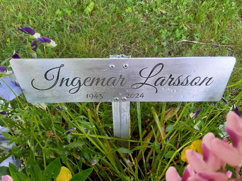 Grave number: 1 F 1734