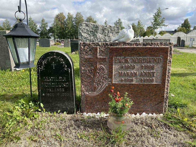 Grave number: 2 08 167
