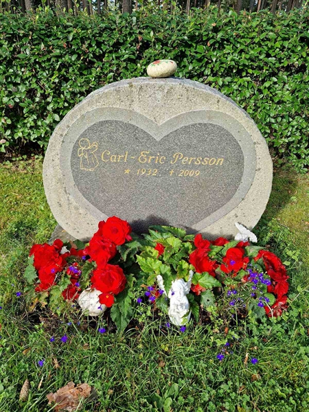 Grave number: 1 KV16    74-75