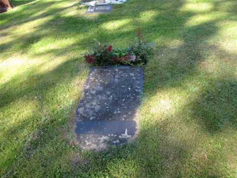Grave number: ÅS G G   127, 128