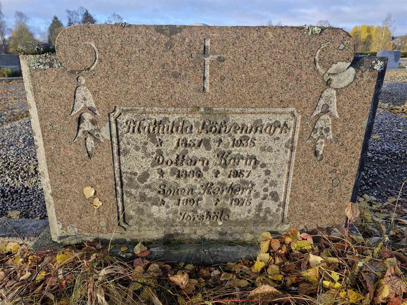 Grave number: AK B  2403-2405