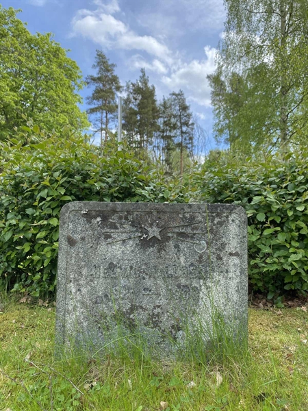 Gravnummer: 1 06    153